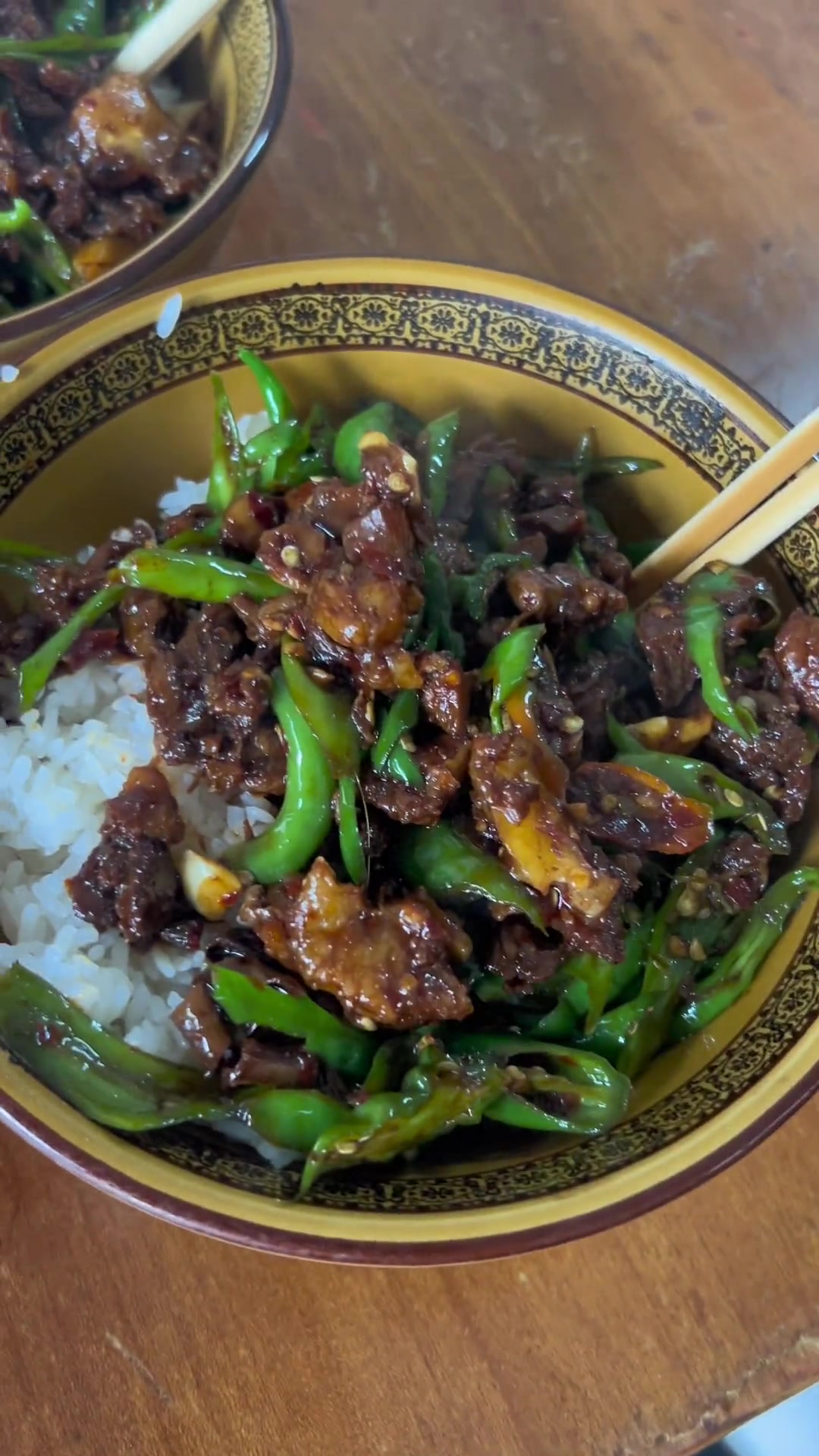 吃遍中国,湖南宜章:猪脑壳饭!