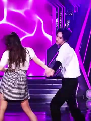 「王一博x程潇」谁还记得ending后他们两个都害羞了