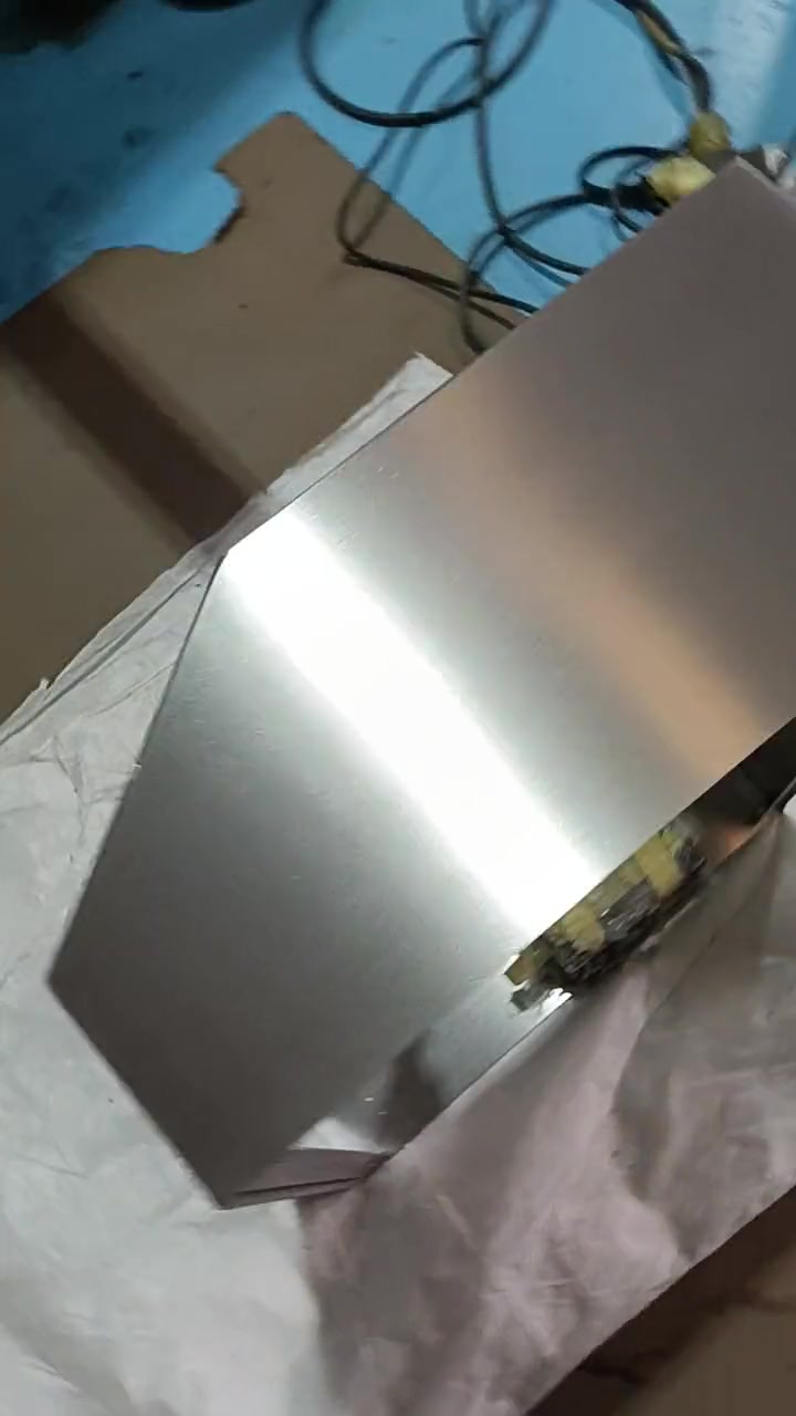 伟德bv1946官网-恒迈光学取得用于去除有机玻璃表面畸变的自动化抛光装置专利使打磨组件对有机玻璃的研磨力度一致