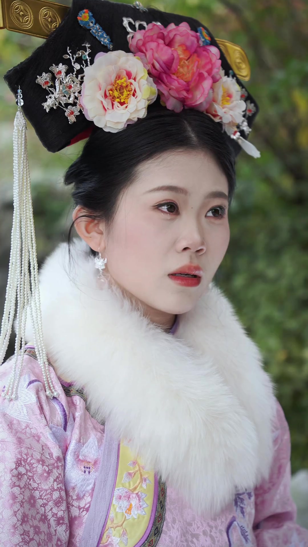 衣服一穿上,就感觉很悲伤了若曦步步惊心步步惊心若曦步步惊心仿妆