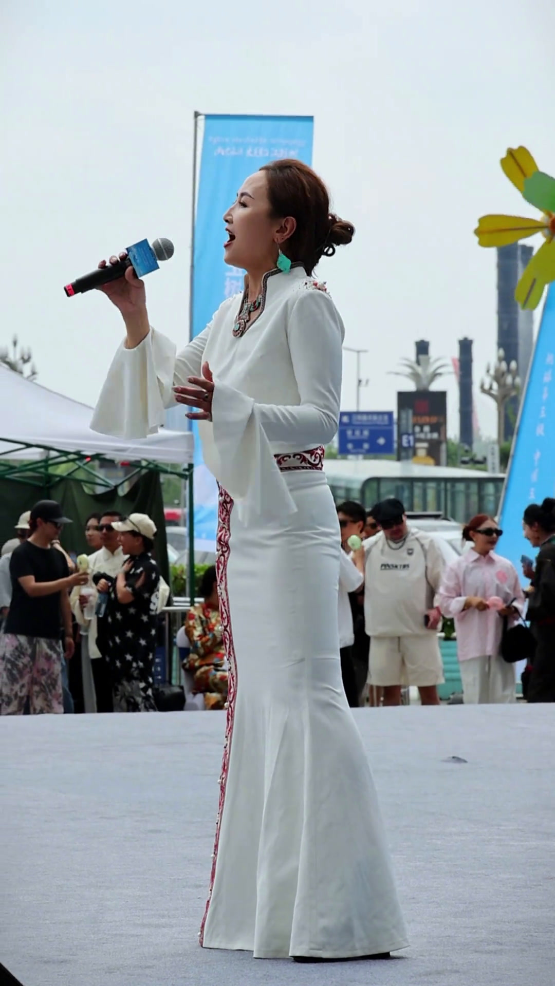 环球中心演出现场～央金兰泽遇上