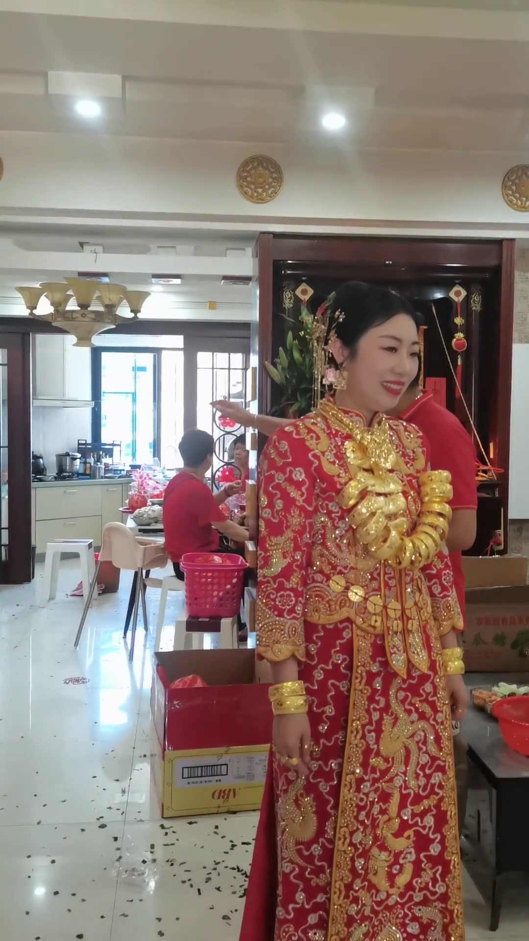 闽南婚礼习俗～新娘进门给姐姐敬茶