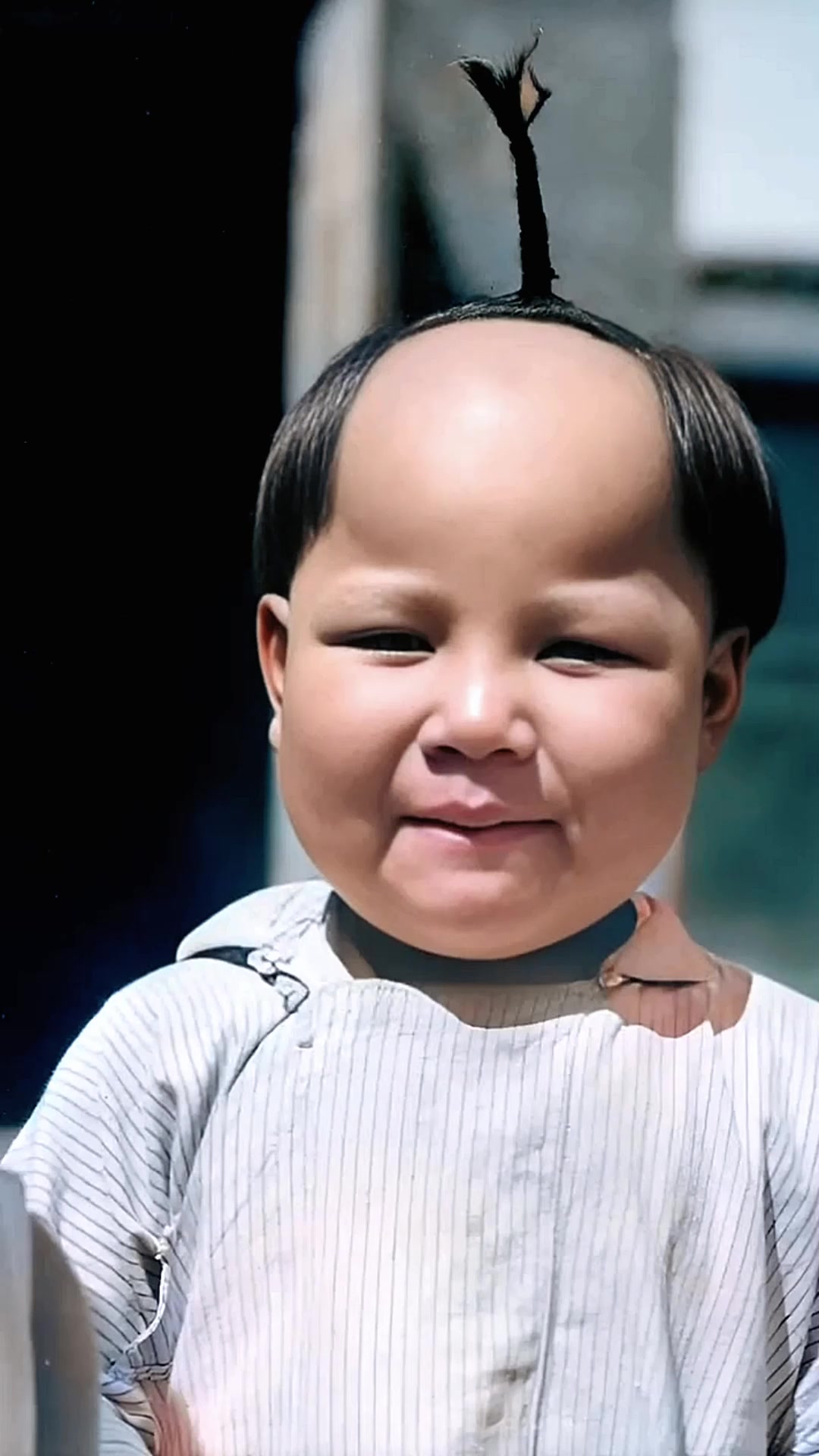 这是谁家的爷爷?1925年,北京的一位胖娃娃