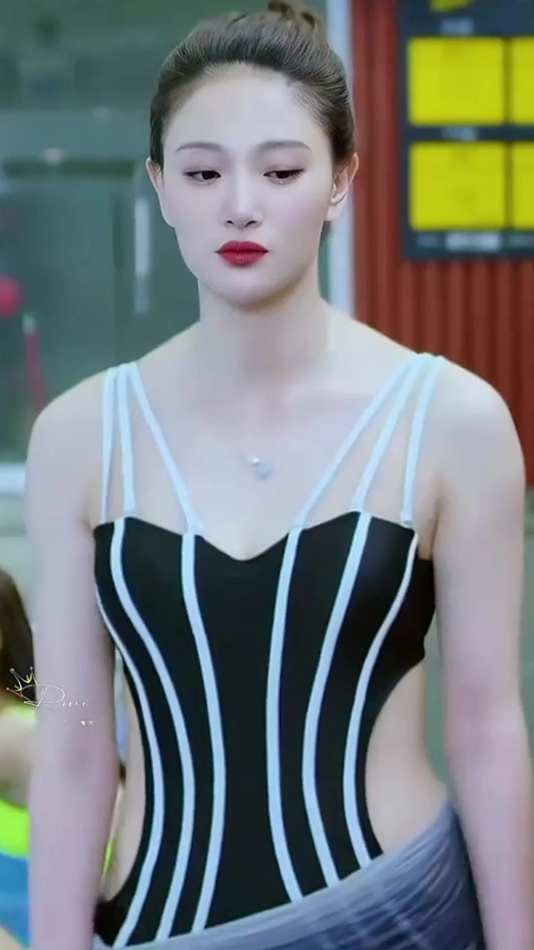 军装女神侯梦莎太美了