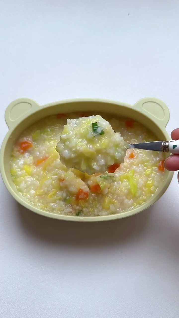 婴幼儿辅食