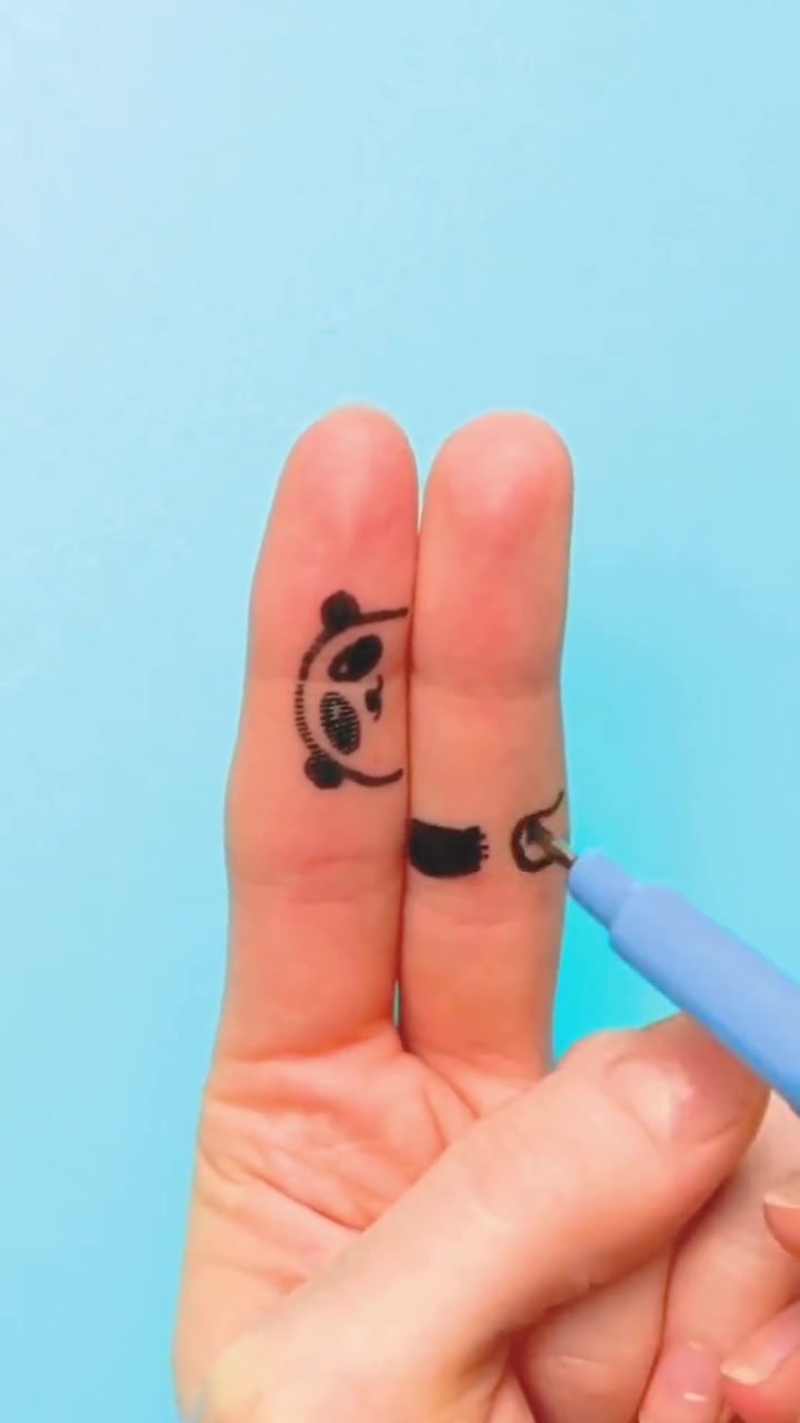 如果你女友喜欢熊猫,试试这个创意手指画