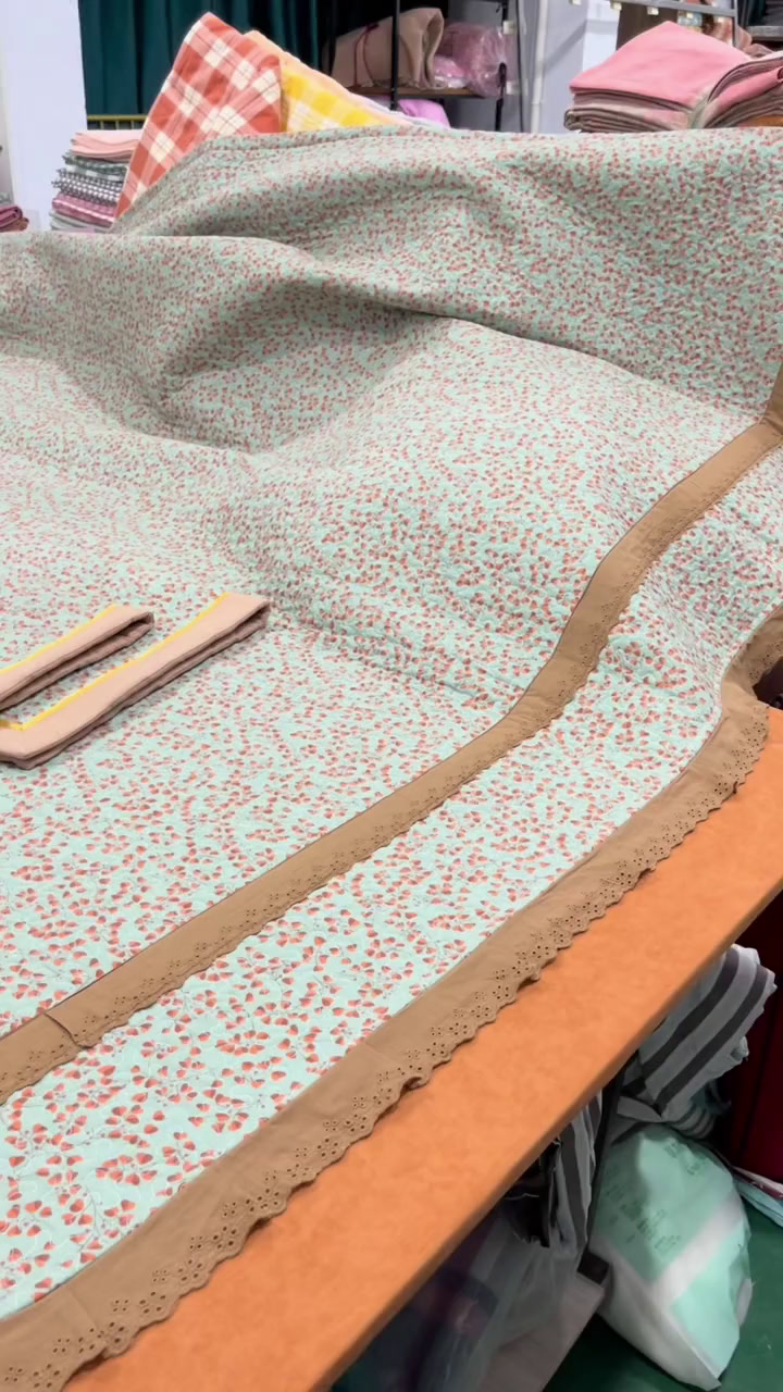 定制床罩,精致花边设计,布料预缩处理,尺寸完美贴合