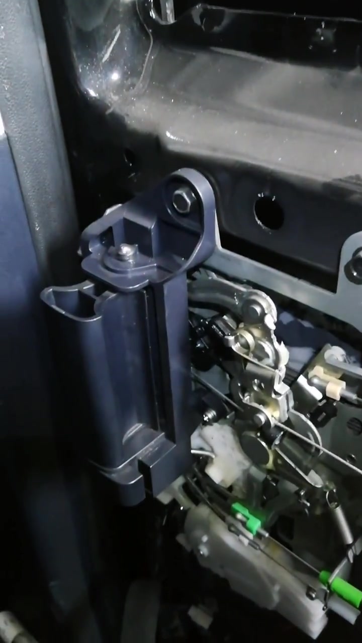 传祺gm8电动门故障,时好时坏,操作失灵!