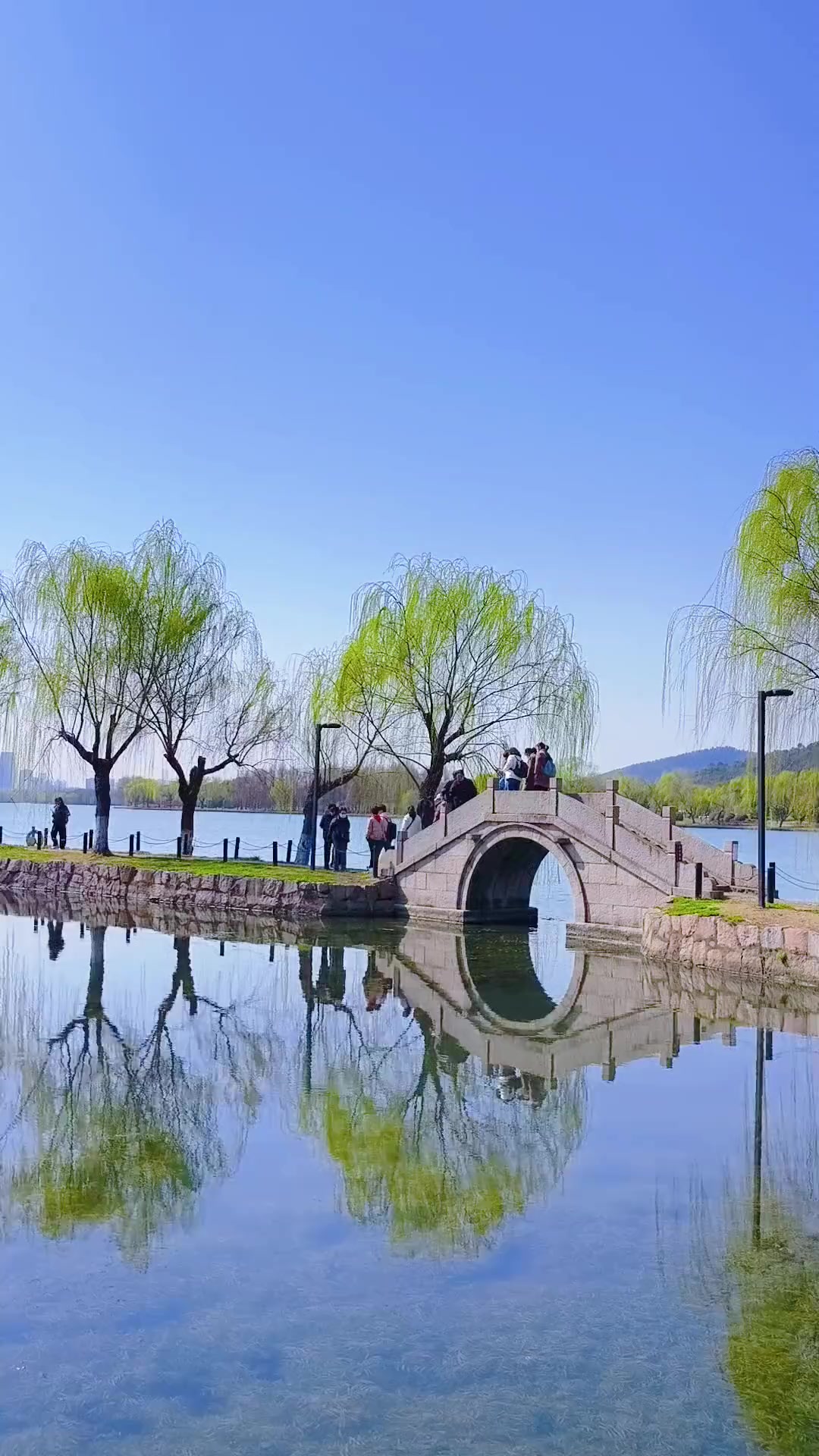 这个春天去不了杭州西湖,就来苏州石湖吧,这里有着一样的湖光山色