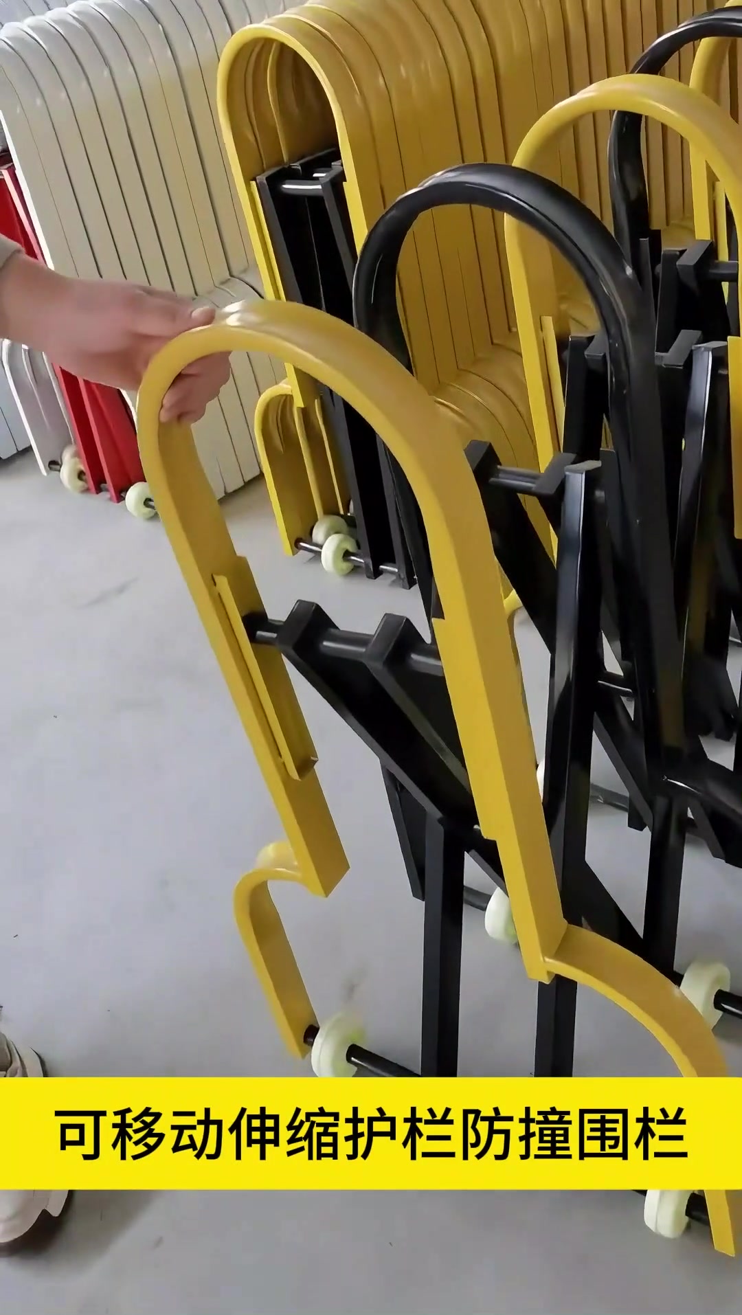 伸缩围栏 马路交通可推拉防护栏 折叠活动路障 稳固性强