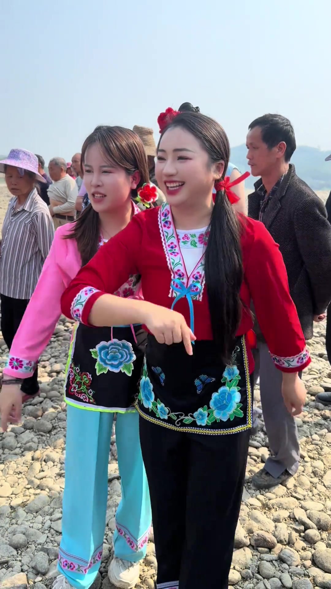 广西三月三对山歌