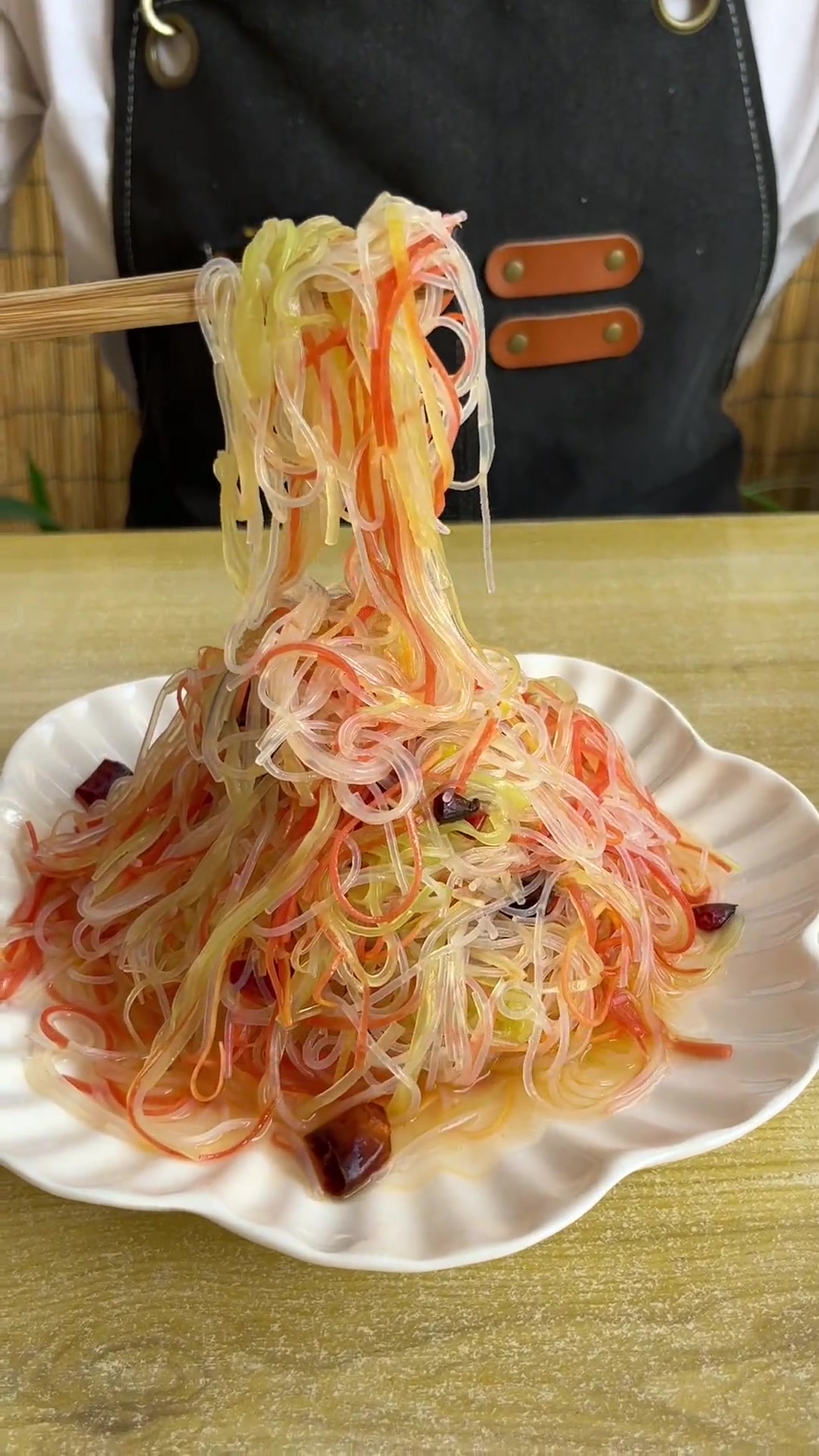 芥末三丝又名情人泪,呛辣爽口,它为何叫情人泪?