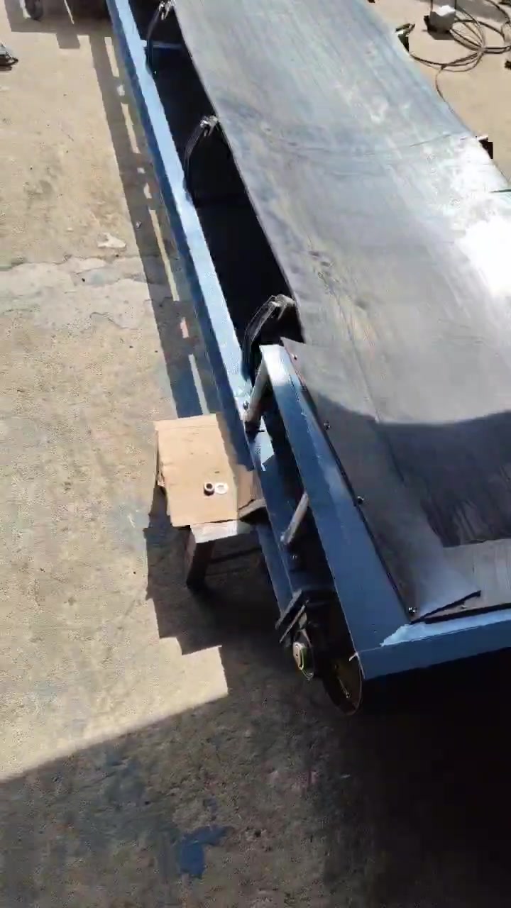 小型简易玉米饲料传送带 化肥污泥皮带输送机