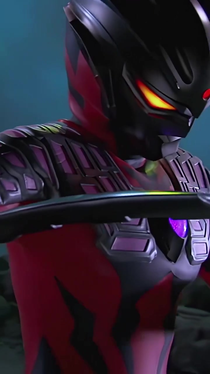 黑暗赛罗压迫感满满