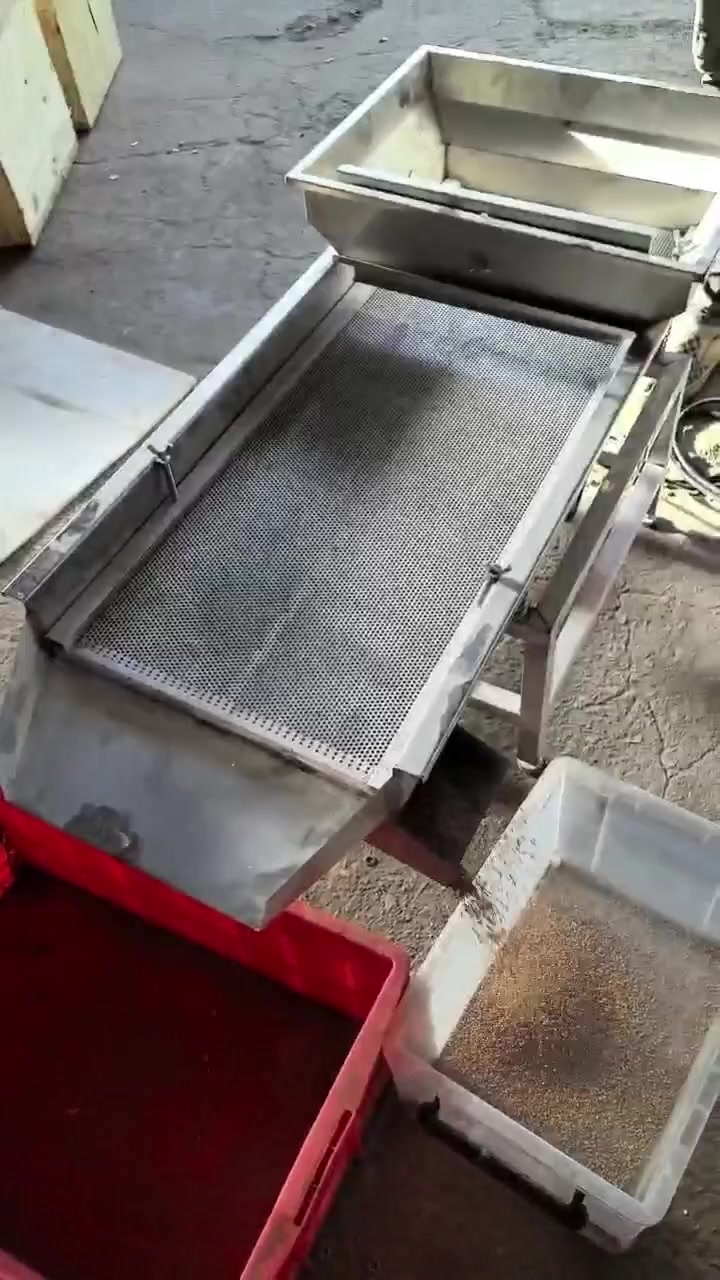 直线振动筛不锈钢小型震动筛粉机工业食品瓜子筛选机电动茶叶筛机