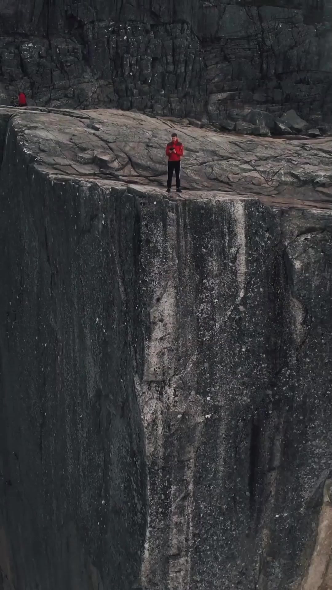 端午旅行,挪威布道石,世界上最危险的悬崖之一,旅游推荐