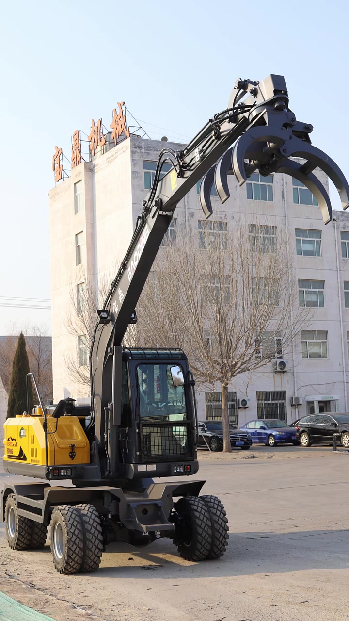 90g轮式抓木机,小机型大力量,速度快效率高,想要小型号的可以考虑它!