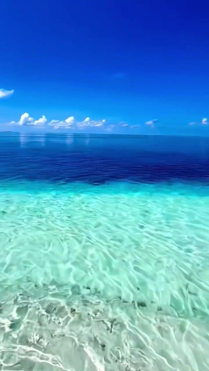 夏日旅游,这么漂亮的海我想陪你一起去看,我是说 我想你了,旅