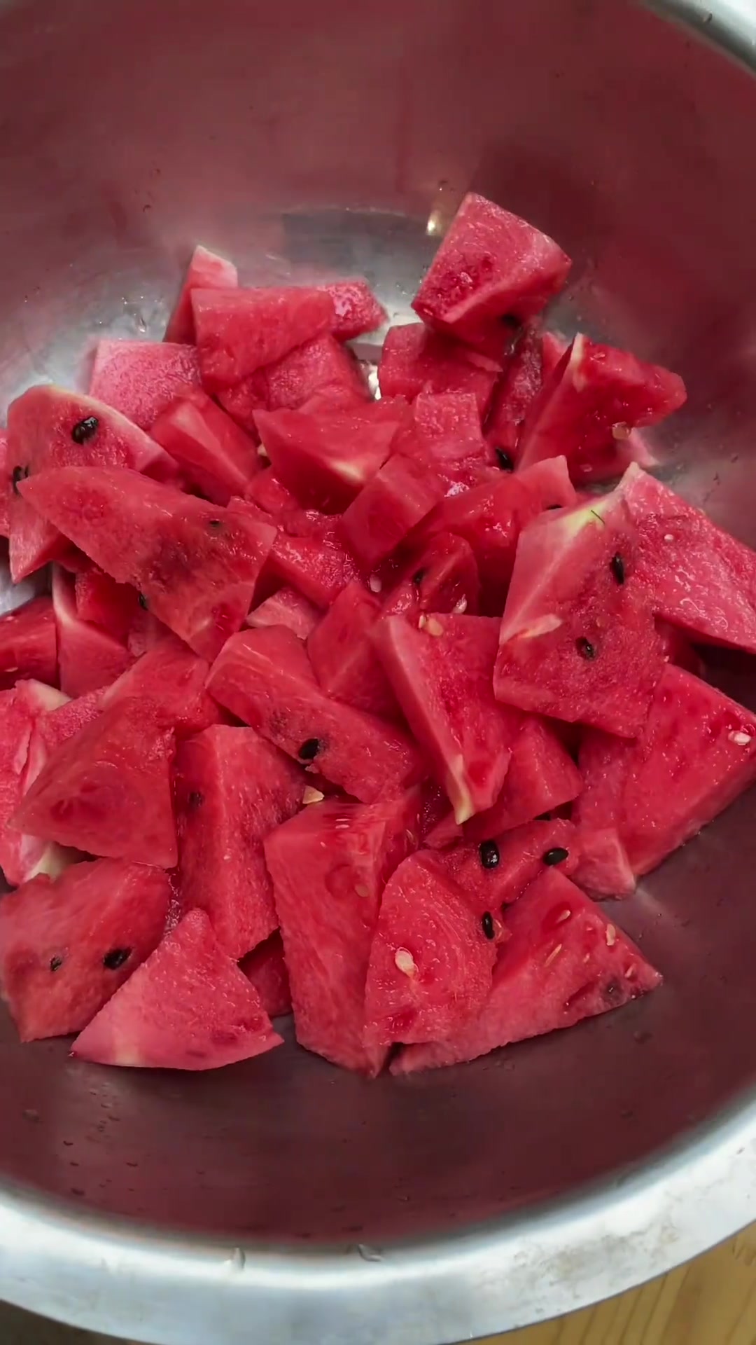 用西瓜做婆婆家乡美食,给爸妈做果冻,家人都说好