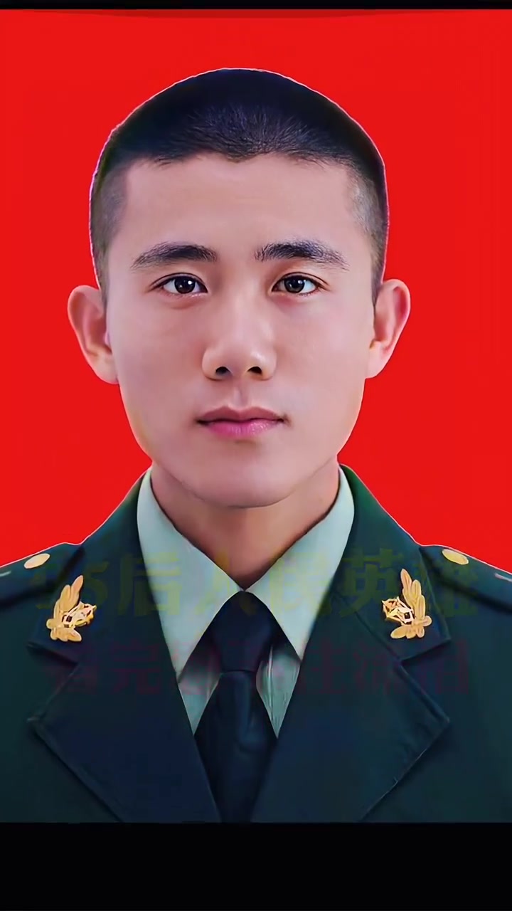 2018年9月12日,王成龙同志随队参加"魔鬼周"极限训练