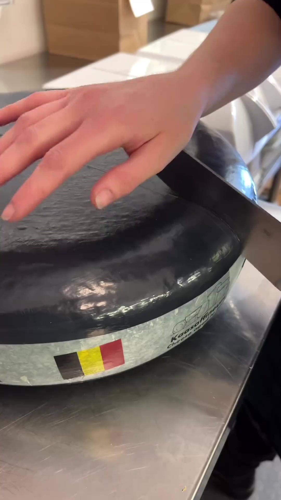 荷兰豪达奶酪!够硬!