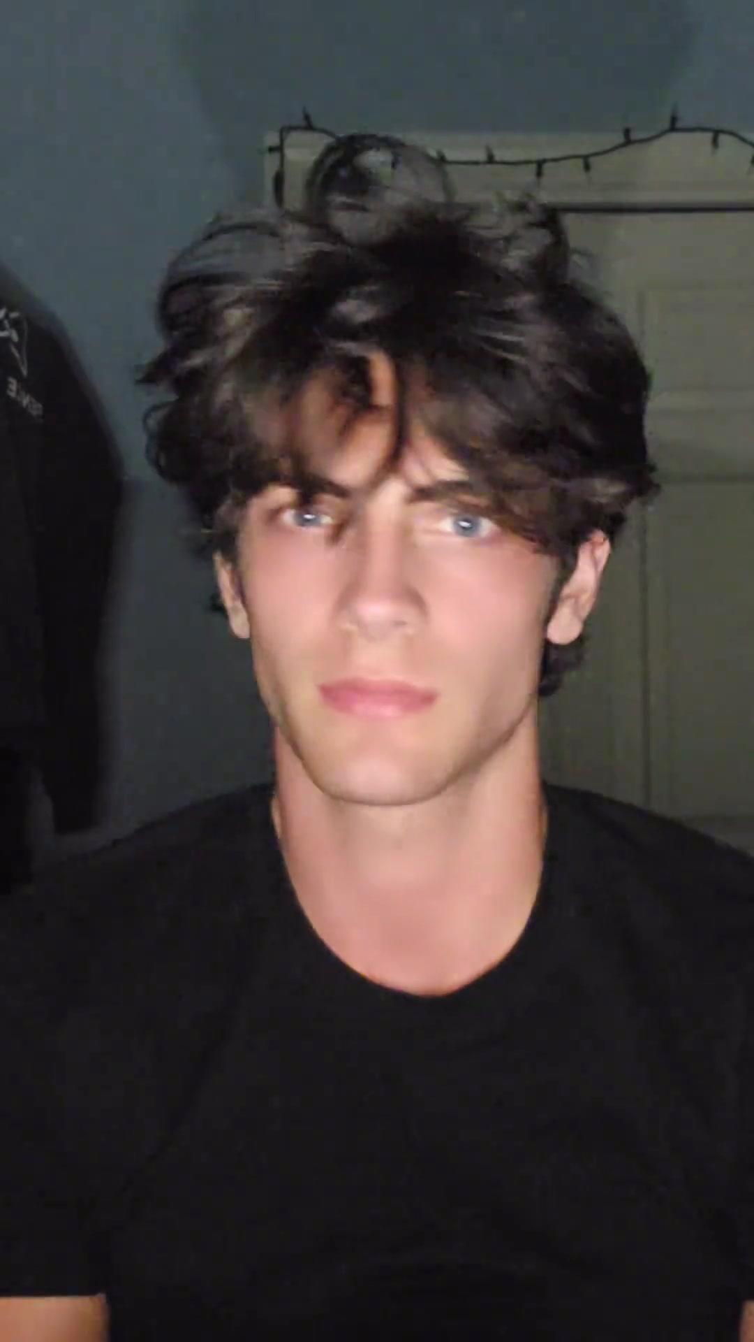 欧美帅哥,高颜值魅力,令人心动不已