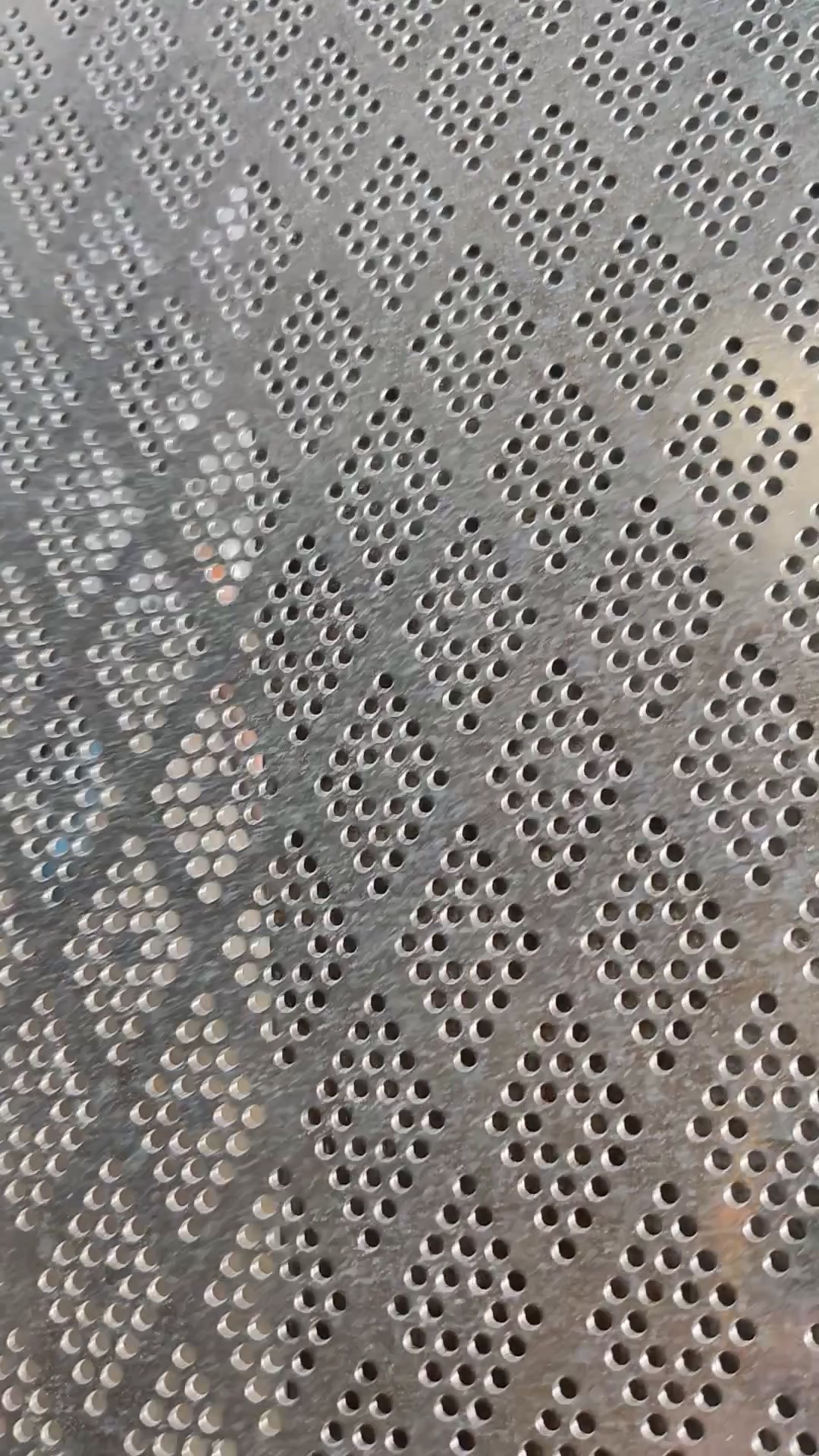 金属穿孔板