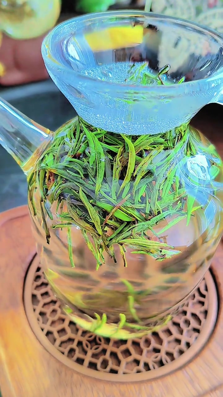 聪明,但很多人情世故,我都能明白,性格是不治什么青草泡开水喝了很甜