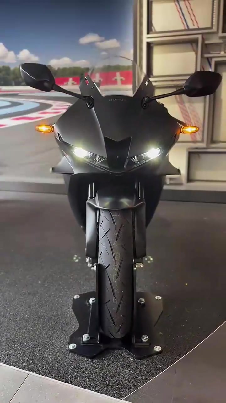 是否还是你心目中的经典,本田cbr600rr黑武士