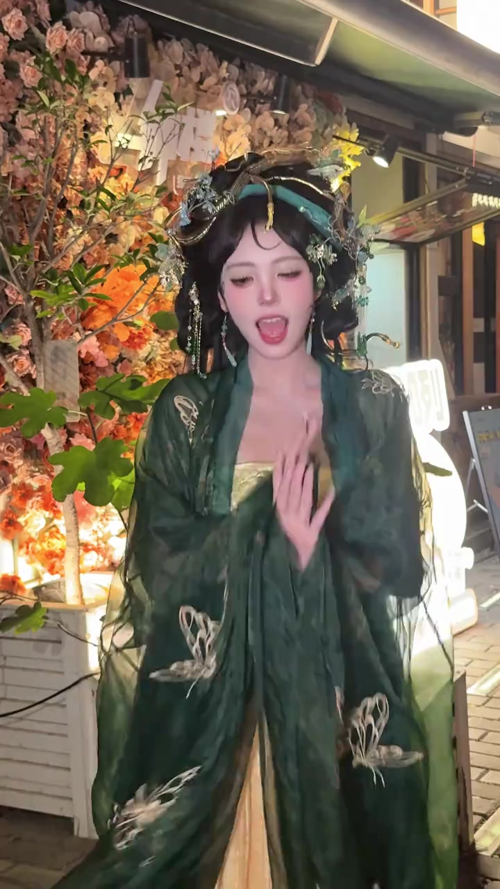 小青蛇扭啊扭啊扭