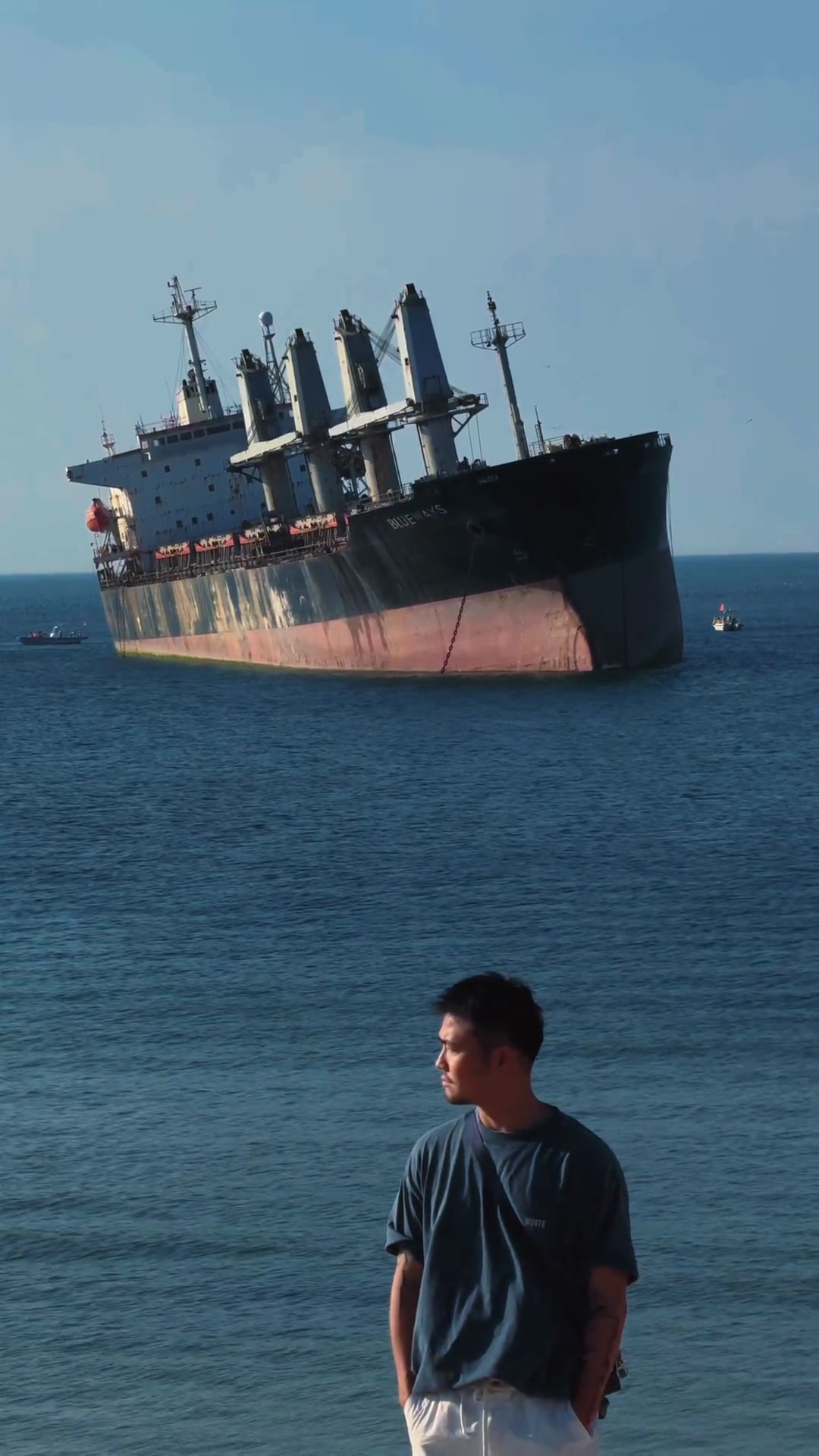 海边拍照,布鲁威斯号破船