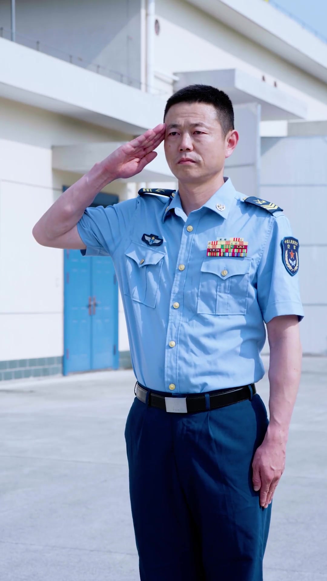 空军某部三级军士长的勋表,你能看懂吗?