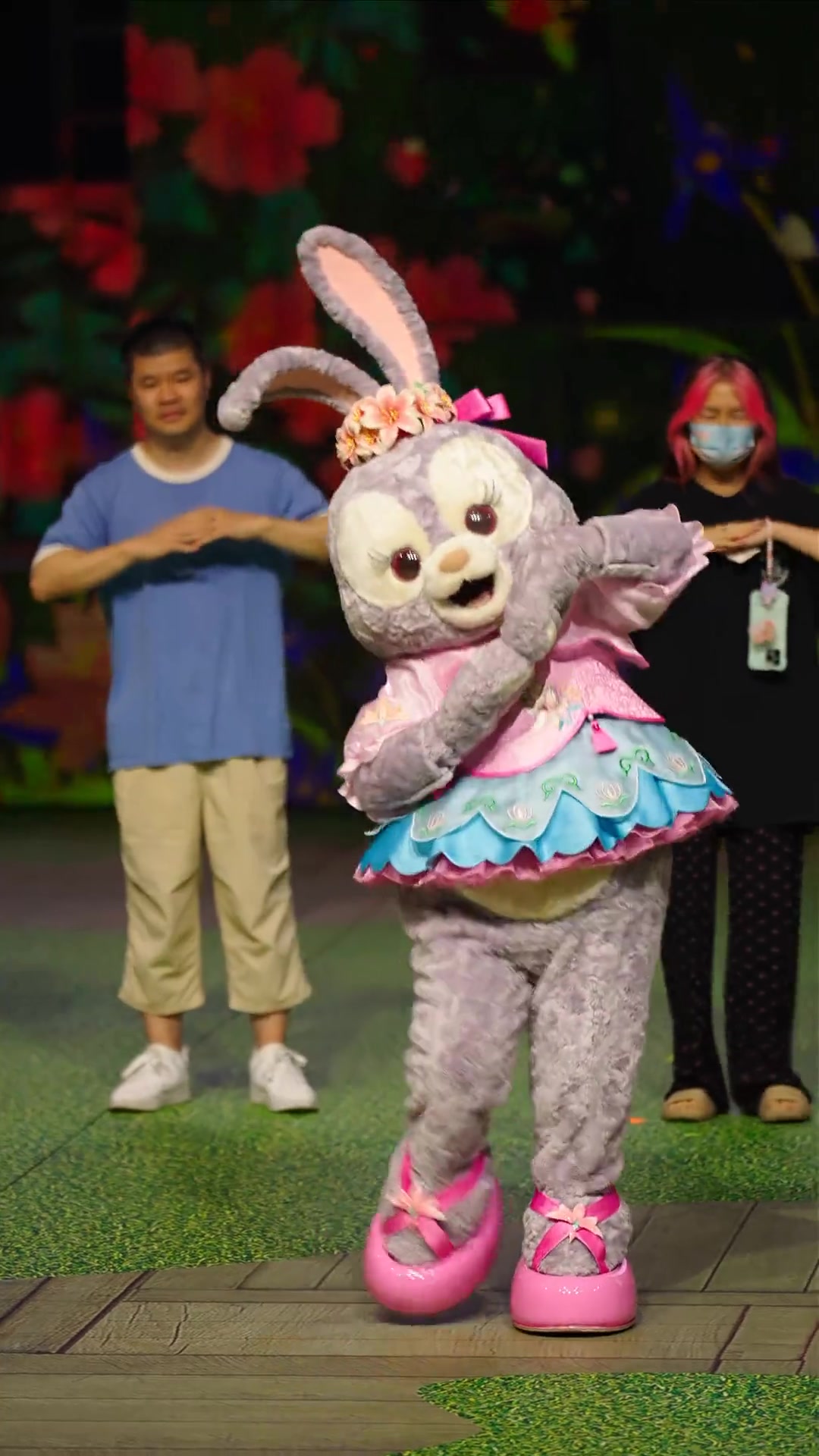 星黛露现场教学花灯舞,来看看幸运萌友的学习成果吧!