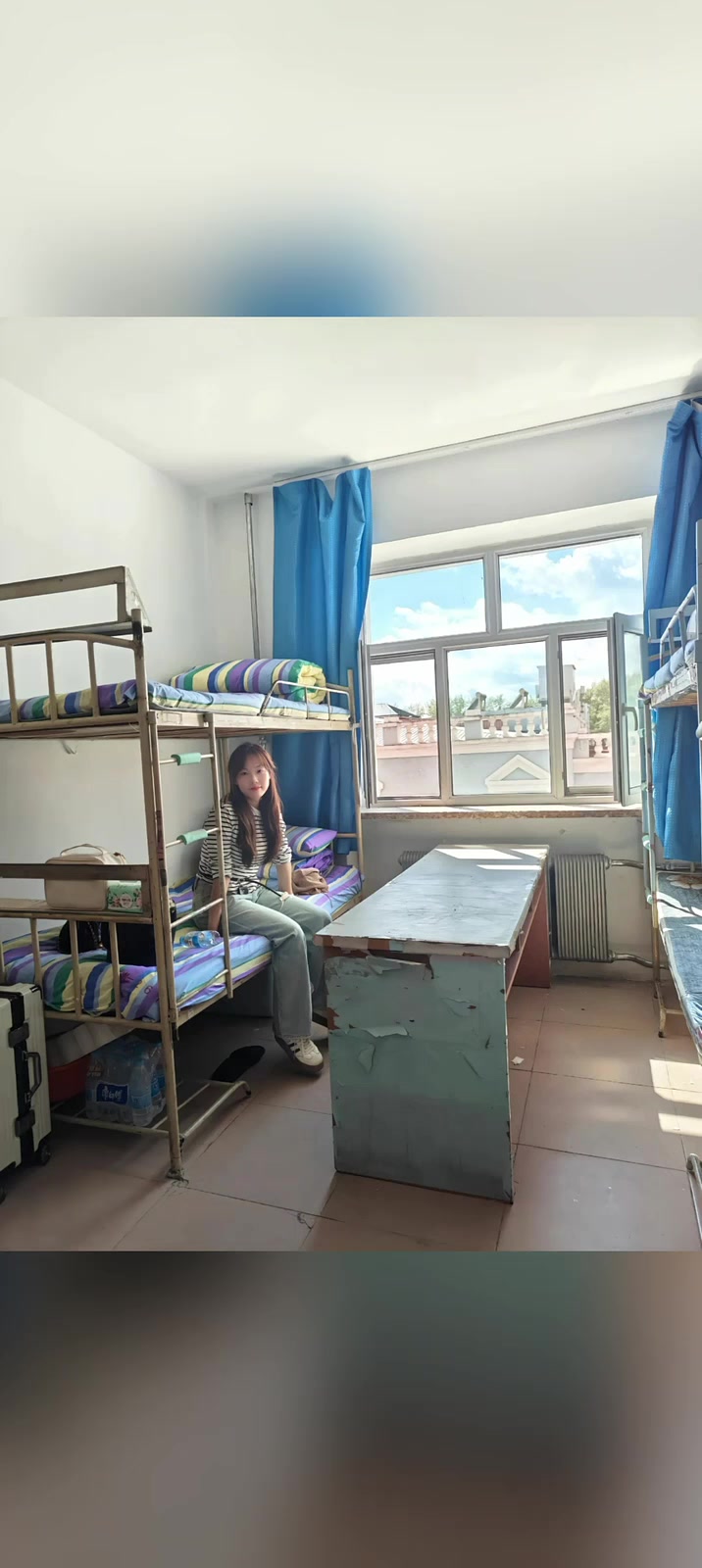 从此……这座城市多了份牵挂,大学逛了,宿舍看了,返程路上,瞬间泪眼