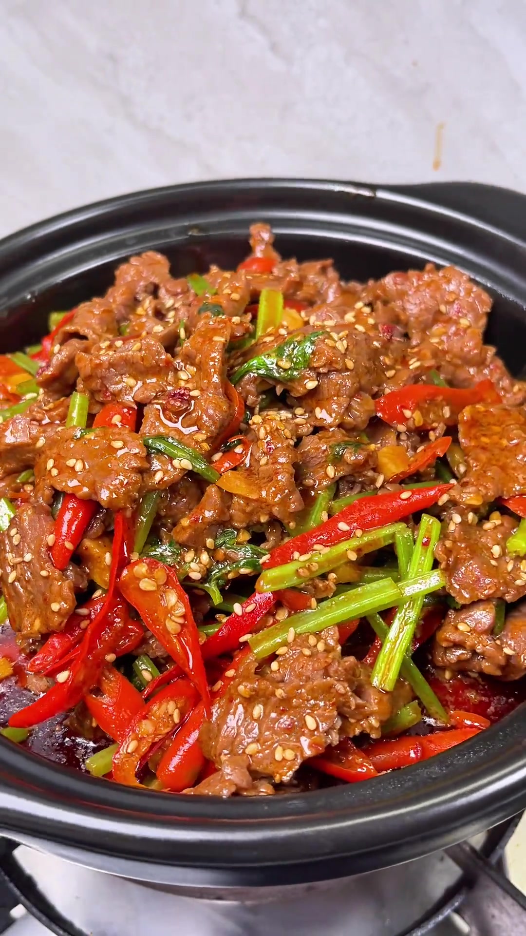 忘记放蒜苗的干锅牛肉!依然安逸得很啊!