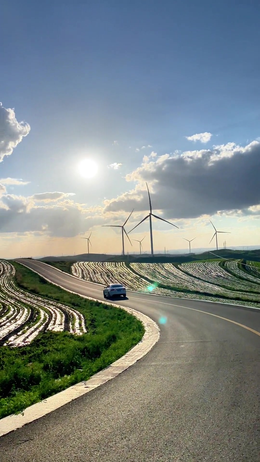 自驾开启七彩草原探秘之旅,邂逅绝美天路风光