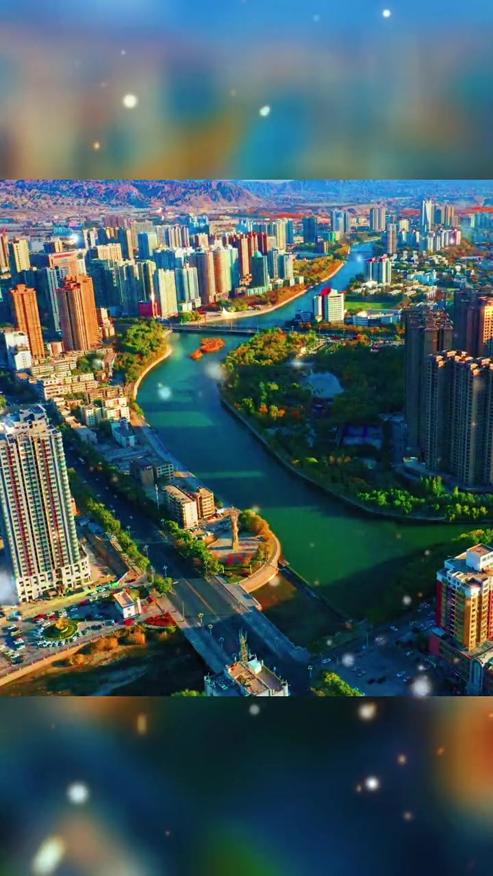 一组城市新旧照片对比,展示库尔勒巨变