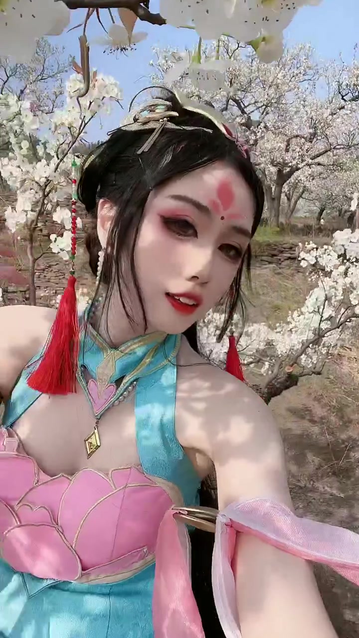 王者荣耀杨玉环旗袍 cos,记住这段旋律是你的荣幸