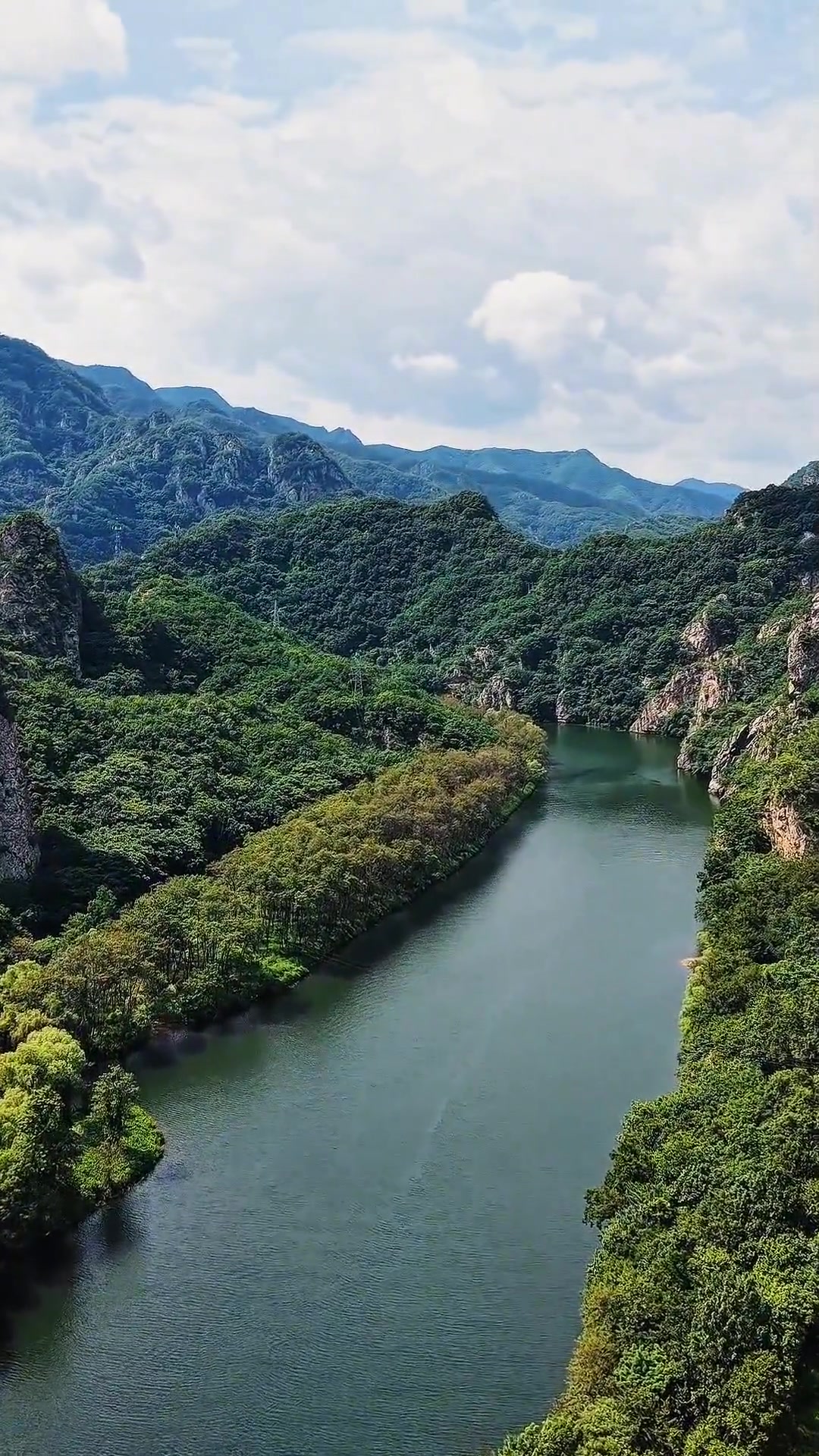 大连庄河冰峪沟,风景如画的山青水秀之地