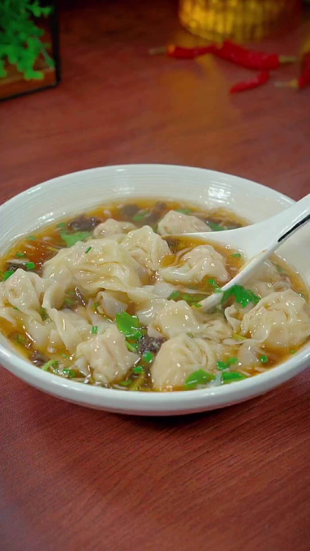 馄饨好吃的秘密!这虾皮绝了,老人小孩超爱!