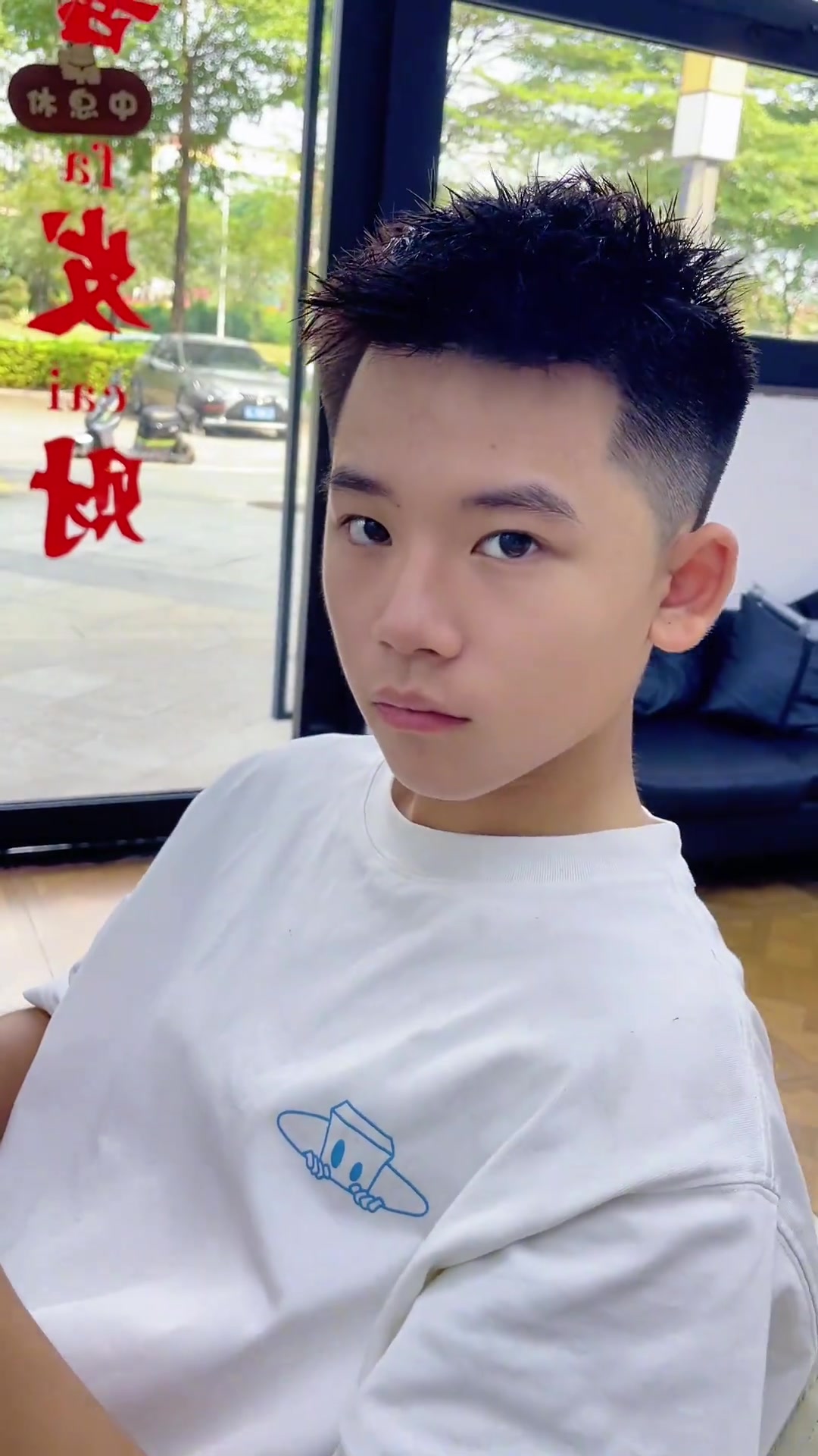 高中生假期换发型,快乐状态又回来