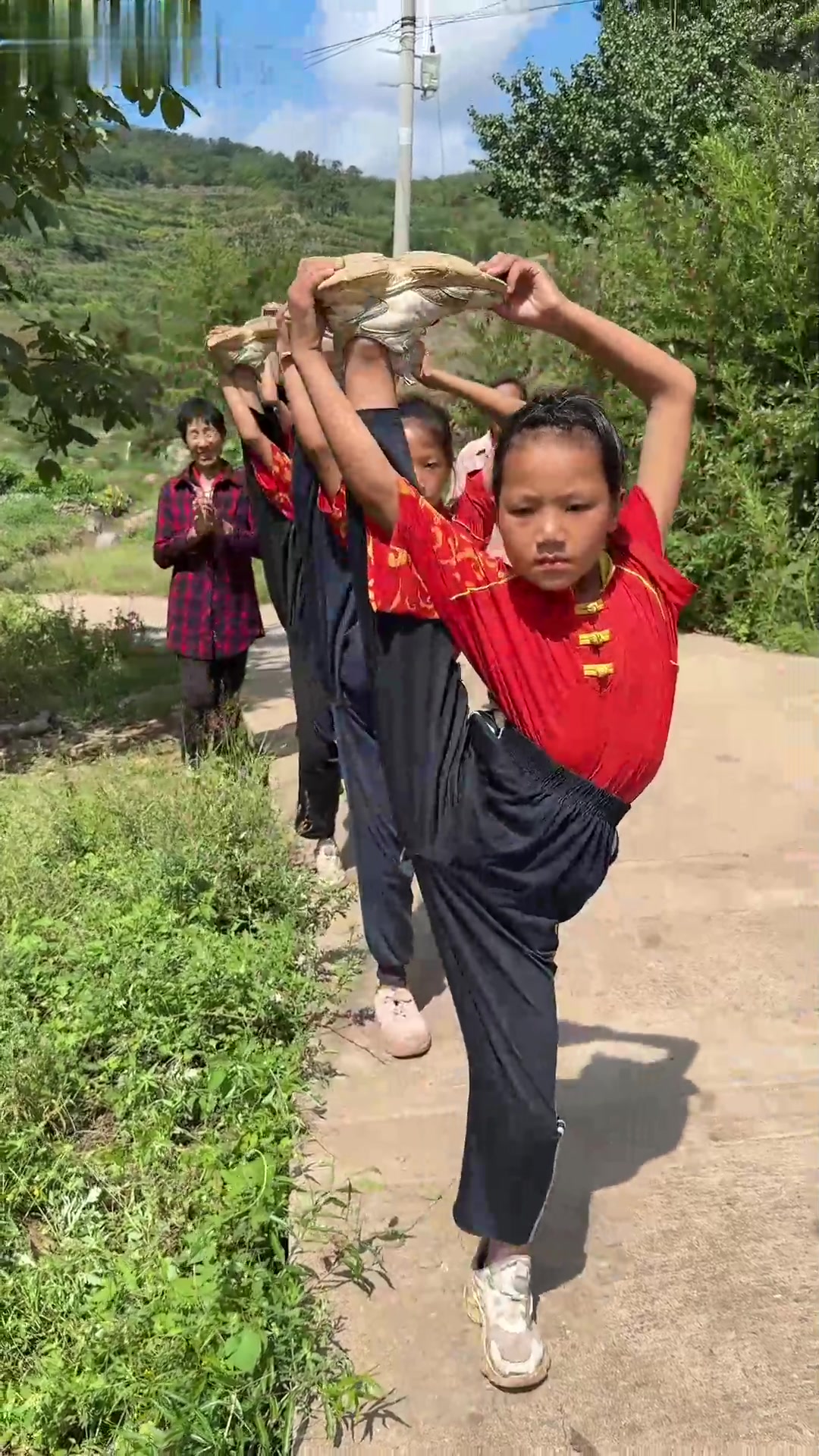 刻苦勤奋地练习高深功夫!