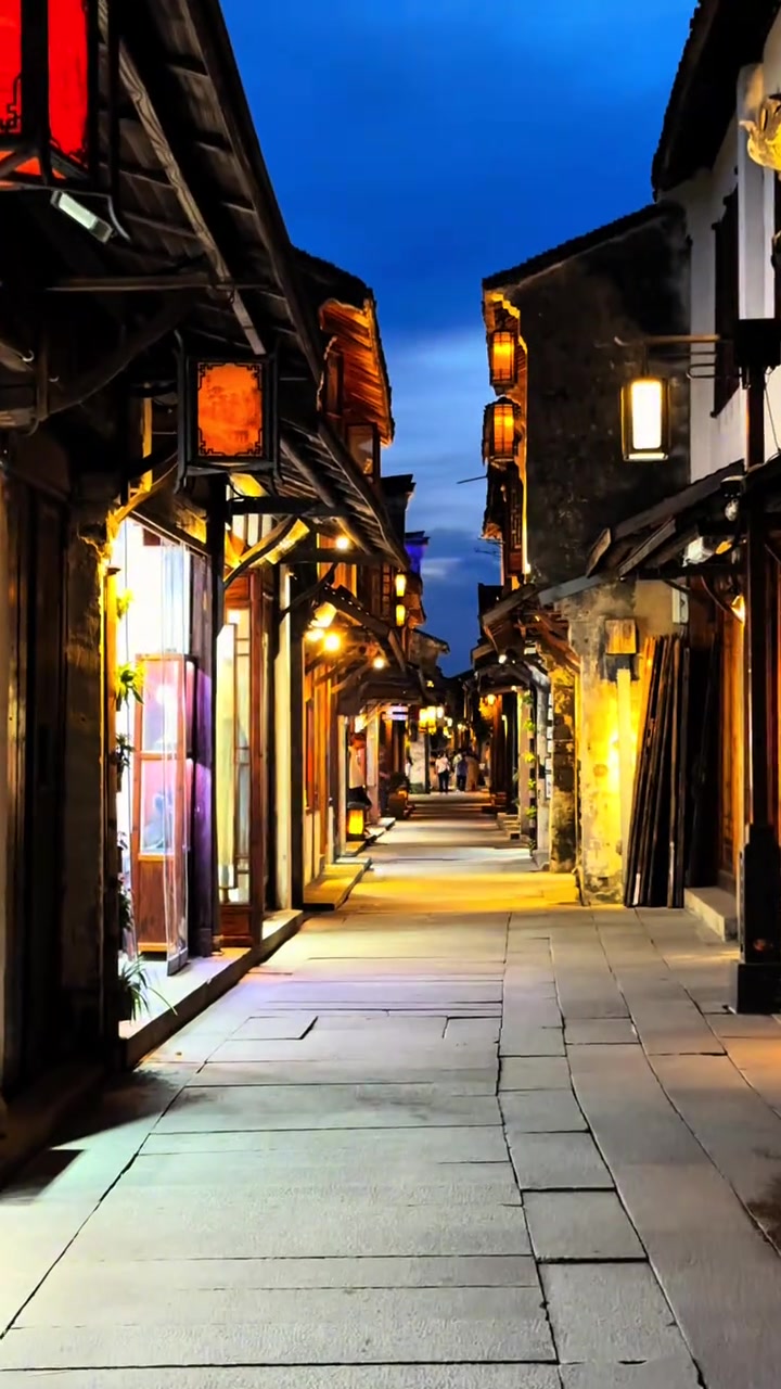 江南古镇最美夜景,华灯初上夜色阑珊