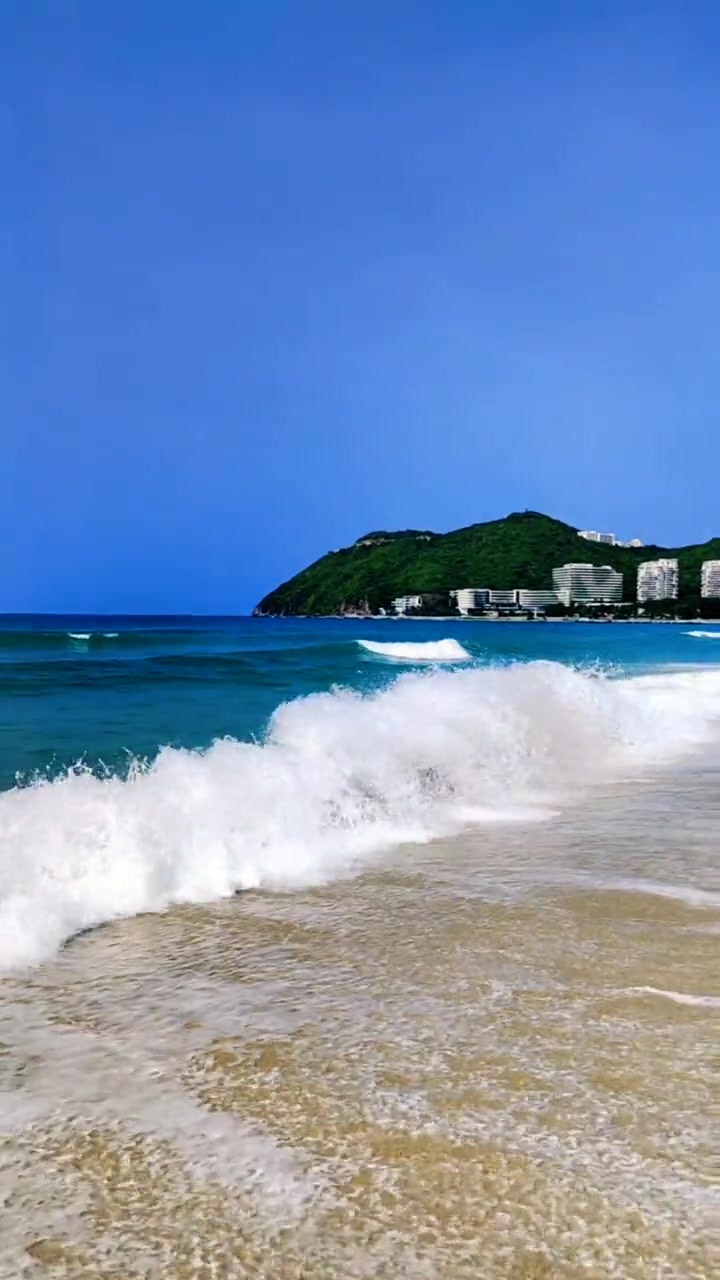 海南三亚风景如画,大海带走一切忧愁