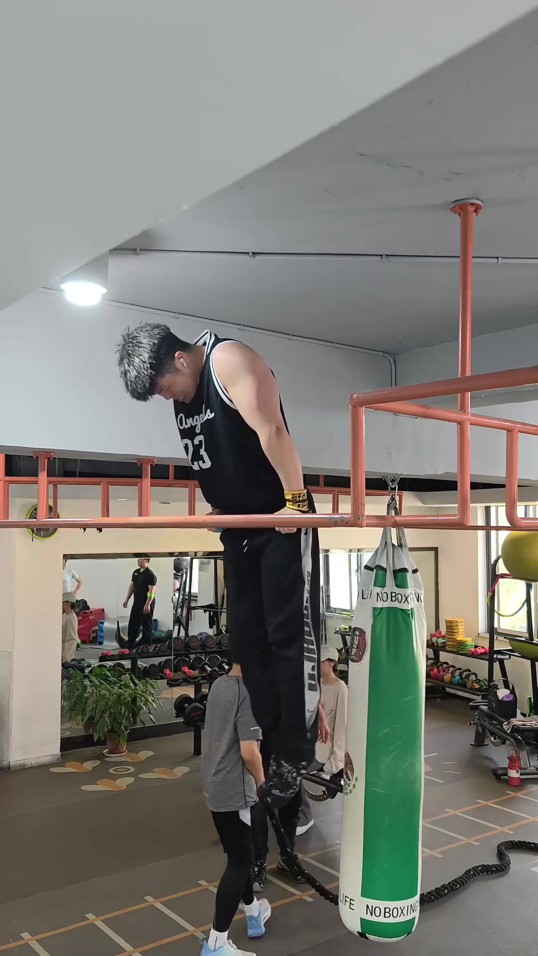 80kg,成功解锁3个汉尼拔引体