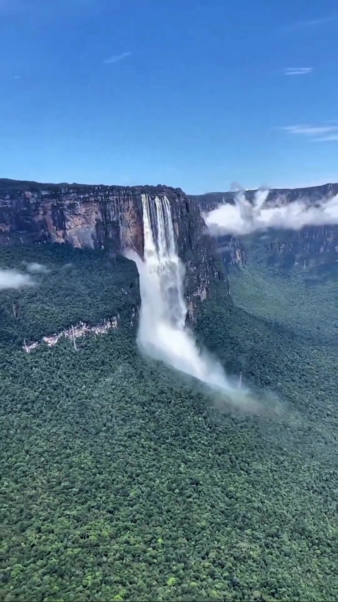 世界落差最大瀑布