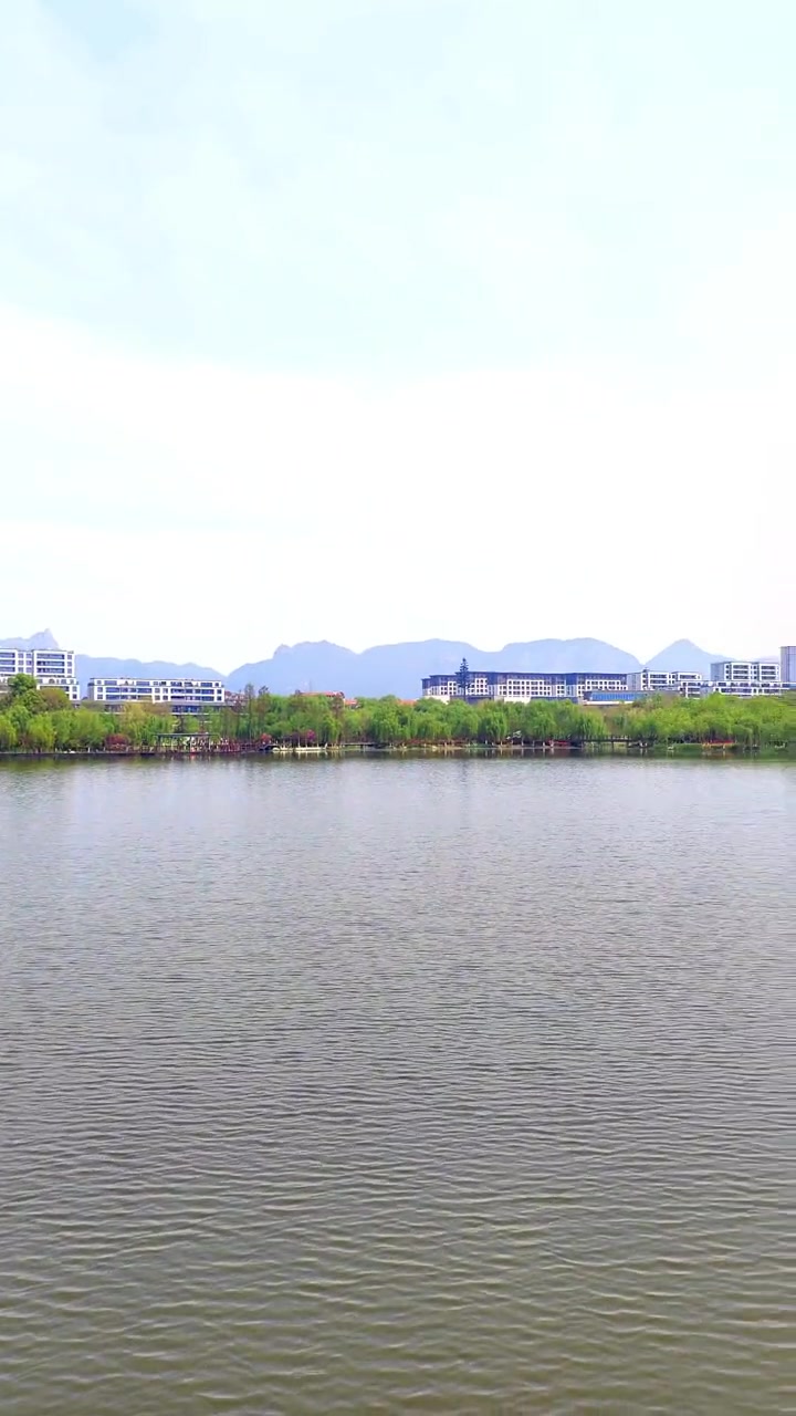 只有身临其境,才能感受到浦江金狮湖的美