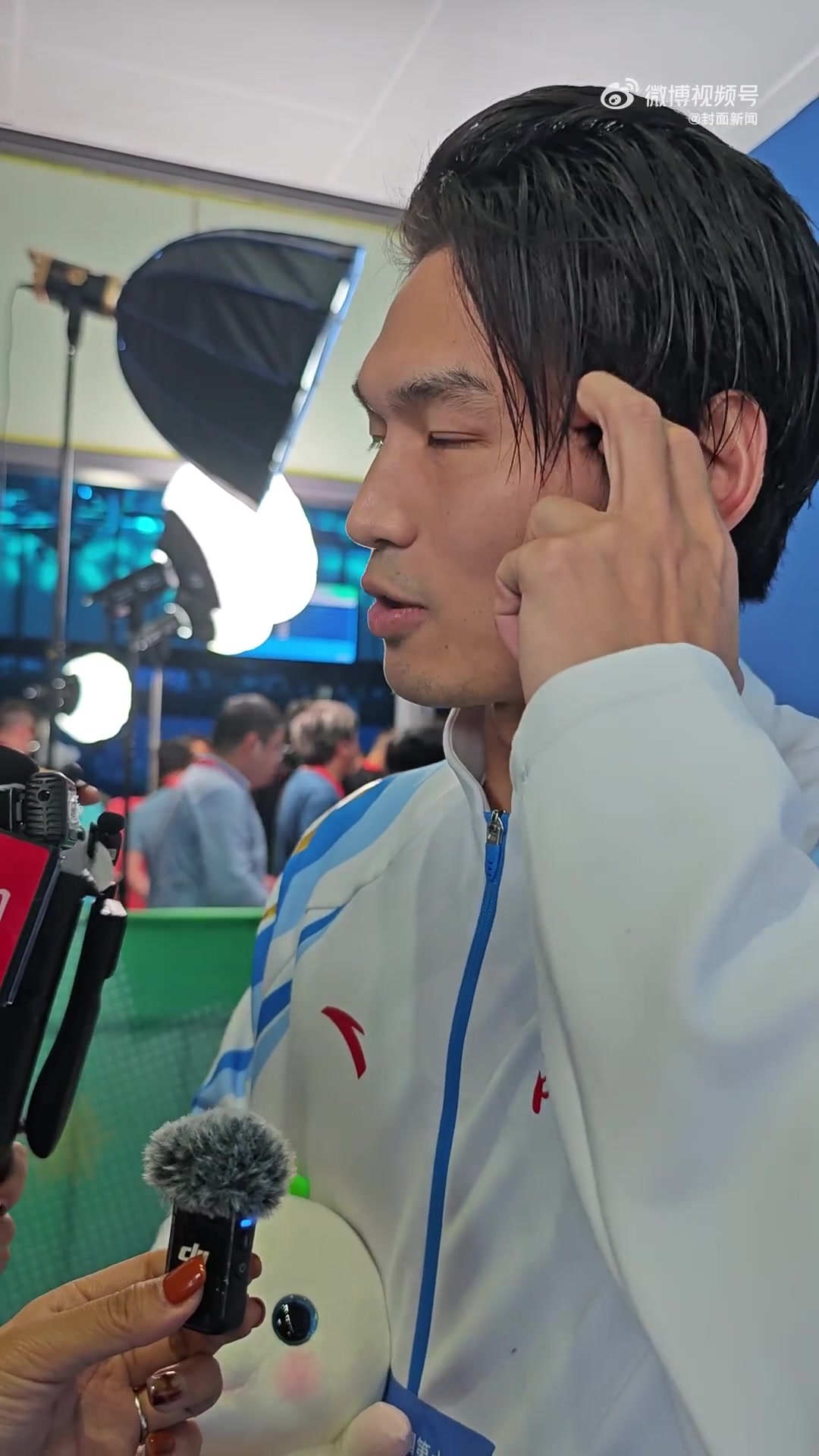 徐嘉余 包揽了本届全运会男子50米仰泳,100米仰泳,200米仰泳3枚金牌